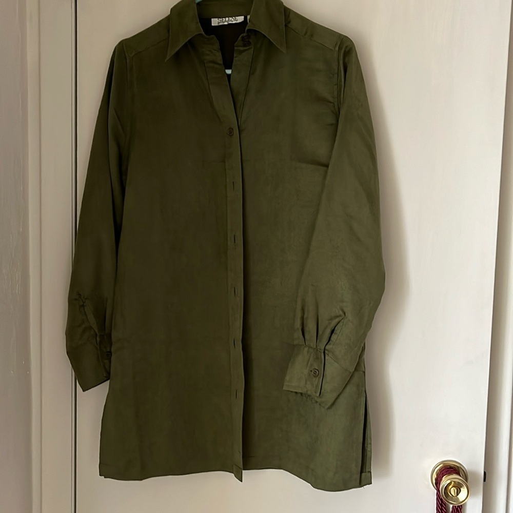 Polyester suede. 4 pieces. Green